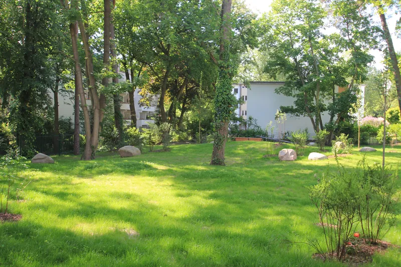 Exklusive Erdgeschosswohnung im Westend mit Terrasse und Garten!" — photo 1